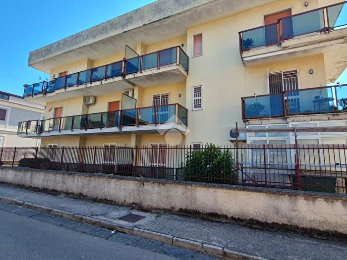 Appartamento trilocale in vendita in Via Armando Diaz, Casapulla
