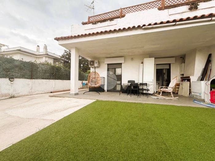 Casa quadrilocale in vendita in Via Giovanni Basile, Villaggio Giornalisti Poggio, Anzio