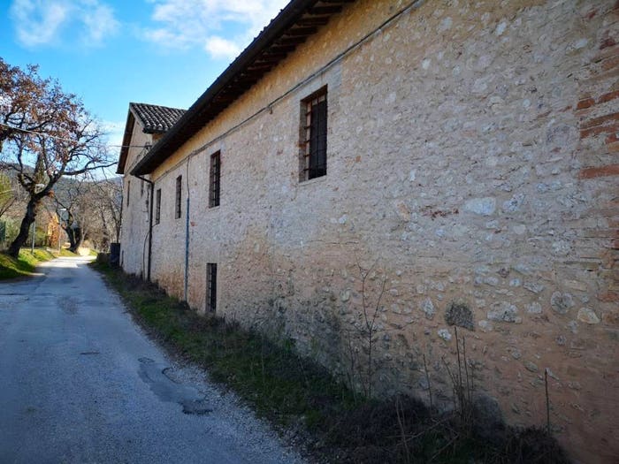Casa in vendita in Frazione Bazzano Inferiore, San Giacomo, Spoleto