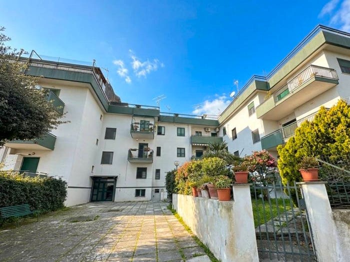 Appartamento trilocale in vendita in Via Sottotenente Staibano, Trecase