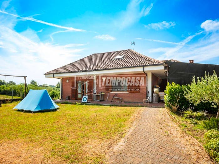 Casa con 5 locali in vendita in Via Novi, Pralormo