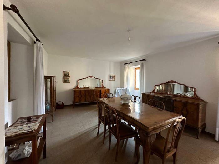 Casa con 5 locali in vendita in Via Nazionale, Colazza