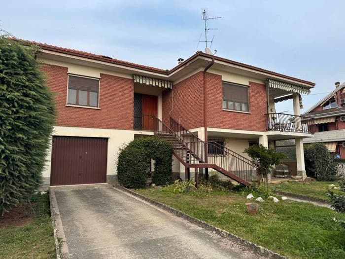 Casa quadrilocale in vendita in Via Settembre, Centro, Mortara