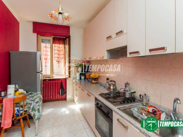 Appartamento trilocale in vendita in Via Gvglielmo Marconi, Centro, Oleggio
