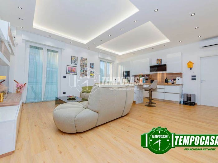 Appartamento trilocale in vendita in Via trieste, Centro, Lacchiarella