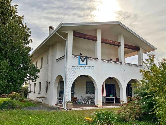 Casa con 6 locali in vendita in Centro, Caerano di San Marco