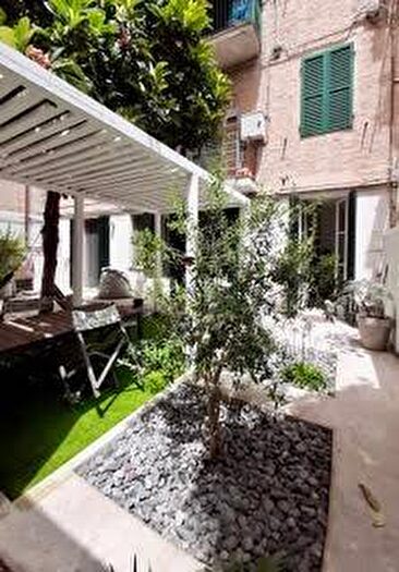 Appartamento quadrilocale in vendita in Via Trento, Adriatico, Ancona