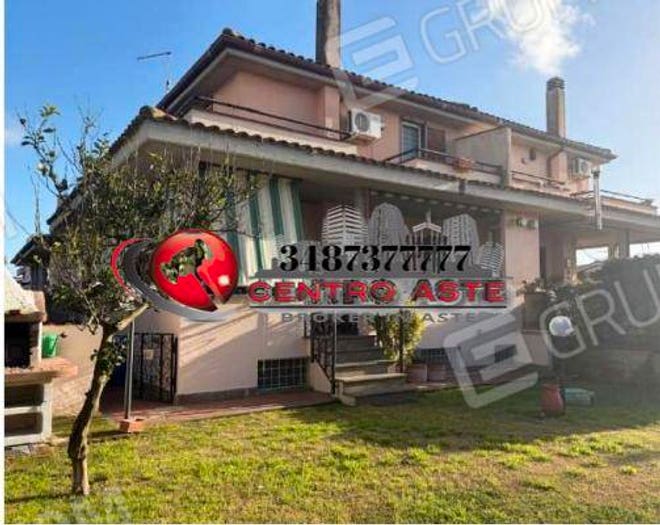 Casa con 6 locali in vendita in Via Stoccolma Ladispoli RM Italia, Cerreto, Ladispoli