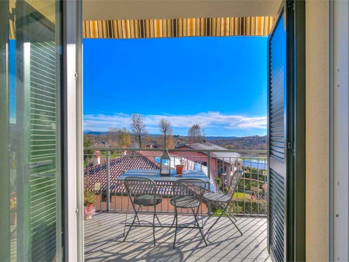 Appartamento trilocale in vendita in VIA NOVEMBRE, Montano, Montano Lucino