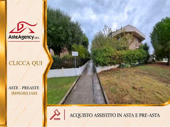 Appartamento quadrilocale in vendita in Via Martiri delle Foibe, Civitanova Sud, Civitanova Marche