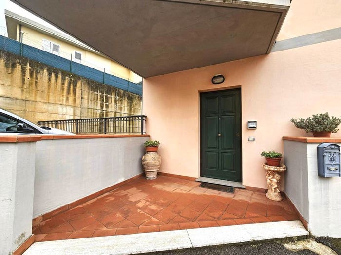 Casa con 5 locali in vendita in Via del Poggiolino, Poggiolino, Figline e Incisa Valdarno