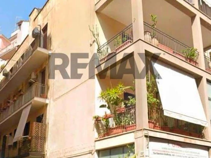 Appartamento con 5 locali in vendita in Via Vittorio Emanuele Orlando, Province Veneto, Catania