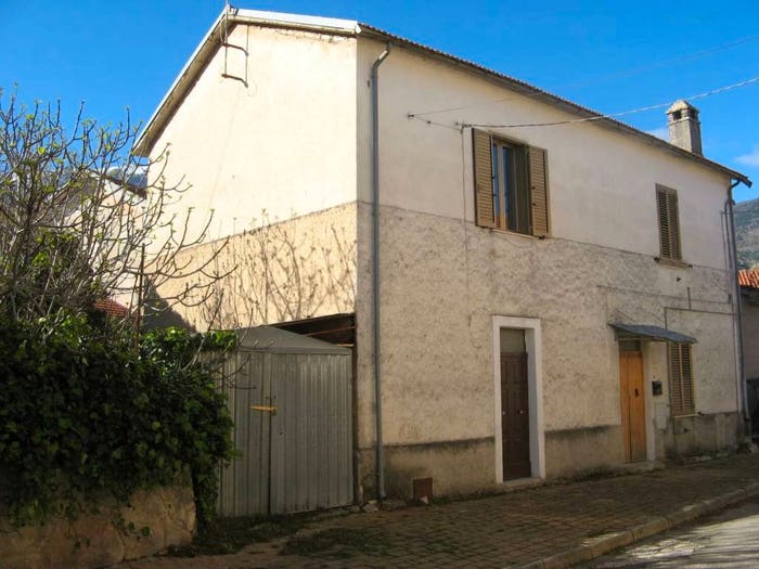 Casa quadrilocale in vendita in Centro, Salle