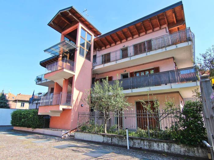 Appartamento bilocale in vendita in Via Alessandro Volta, Cesano Maderno