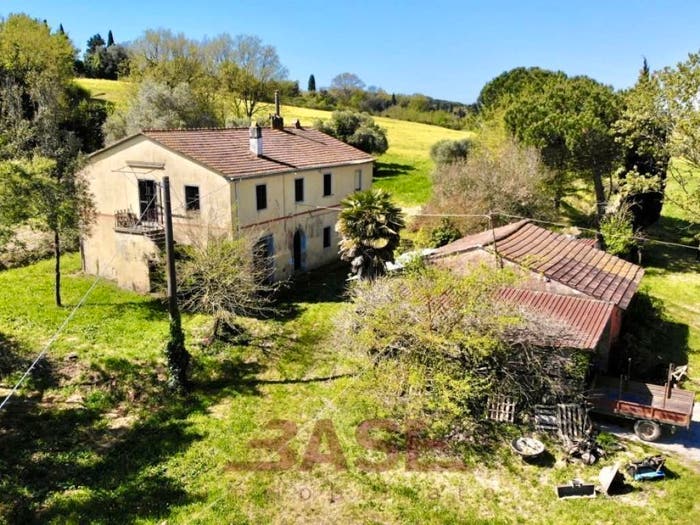 Casa con 6 locali in vendita in Via Roma, Centro, Collesalvetti