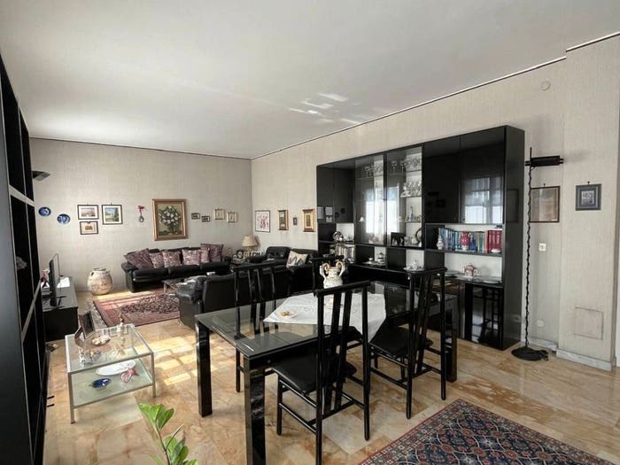 Appartamento quadrilocale in vendita in Via della Pusterla, Centro Storico, Pavia