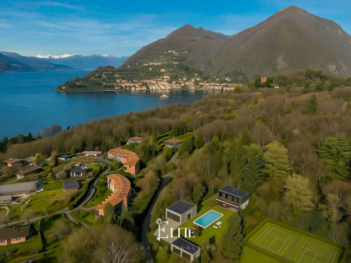 Casa con 6 locali in vendita in Via Sul Monte, Cerro, LavenoMombello