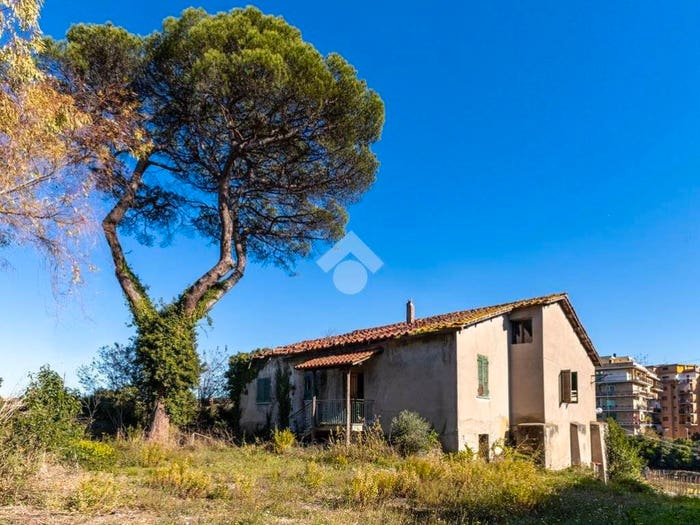 Casa con 6 locali in vendita in Pisana Bravetta, Roma