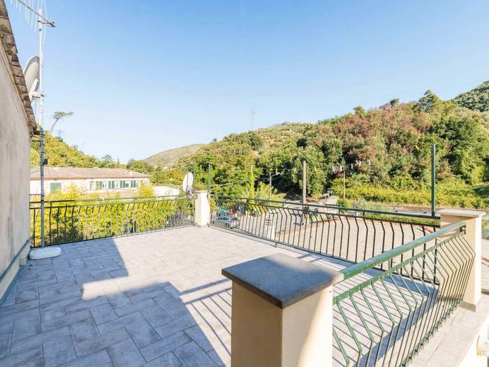Appartamento quadrilocale in vendita in Località Piè di Legnaro, Centro, Levanto