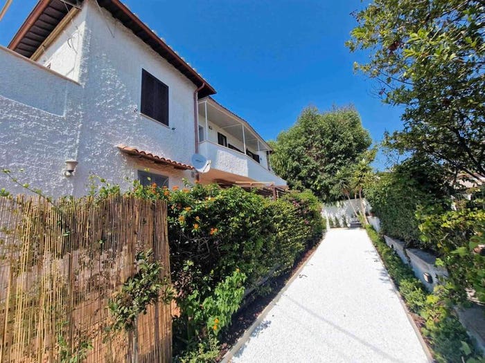 Casa trilocale in vendita in Via delle Castalidi, Lido di Cincinnato Sirene, Anzio
