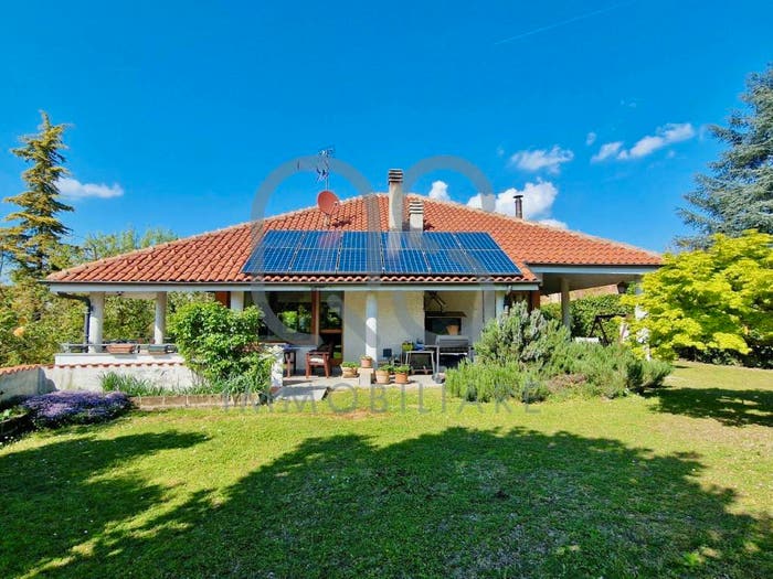 Casa con 5 locali in vendita in Cinzano