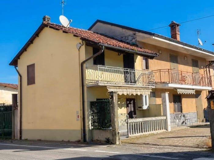 Appartamento bilocale in vendita in Via Savigliani, Centro, Scalenghe