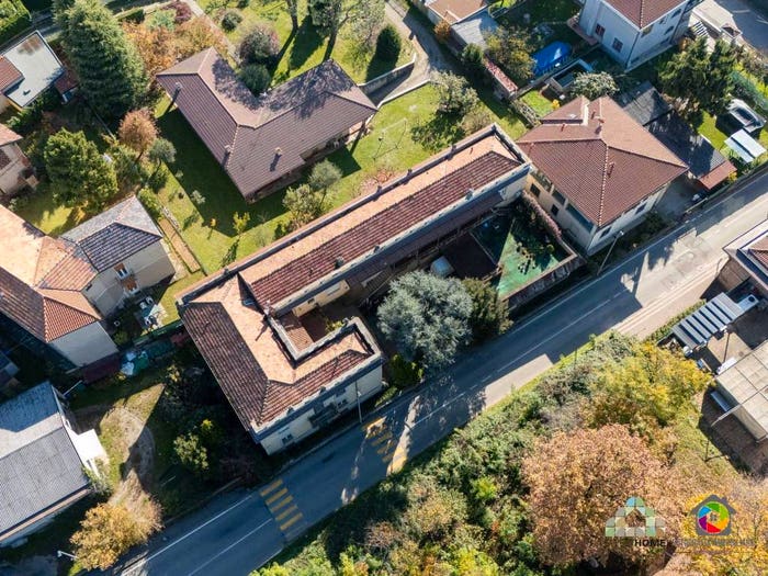 Casa con 6 locali in vendita in Via Conte Paolo Taverna, Canonica, Triuggio