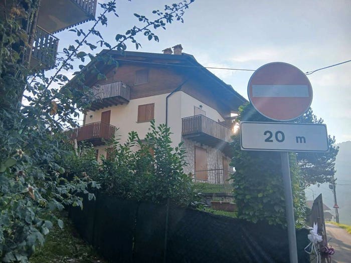 Appartamento bilocale in vendita in Via Carrera, Centro, Serina