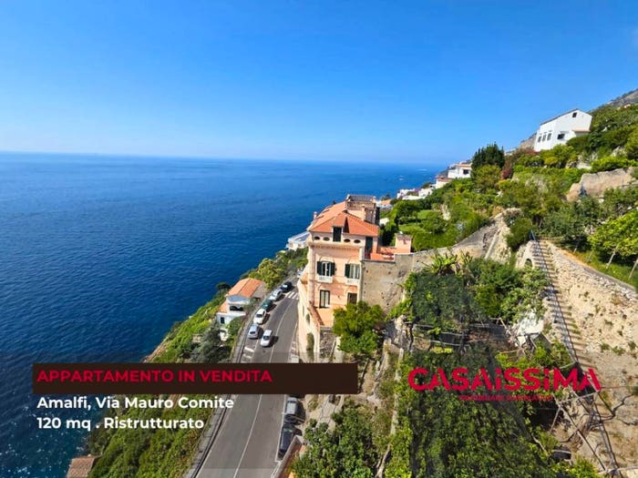 Appartamento con 6 locali in vendita in Via Mauro Comite, Centro, Amalfi