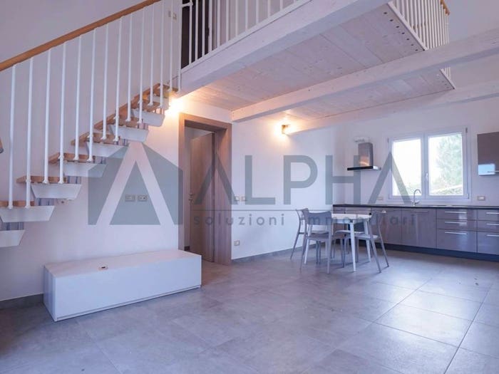 Appartamento trilocale in vendita in Via Rovigno, Darsena, Ravenna