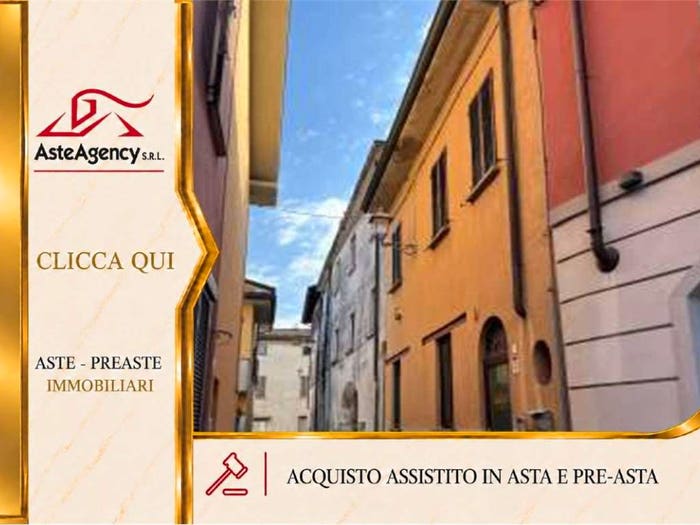 Casa con 6 locali in vendita in Via pradello, Centro, Caravaggio