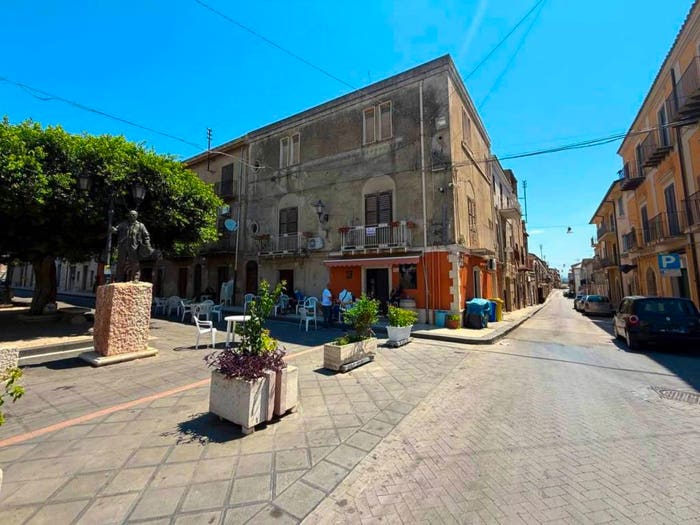 Casa con 6 locali in vendita in Campobello di Licata