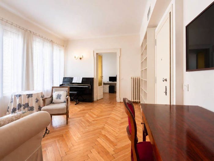 Appartamento quadrilocale in vendita in Via Nirone, Sant'Ambrogio, Milano