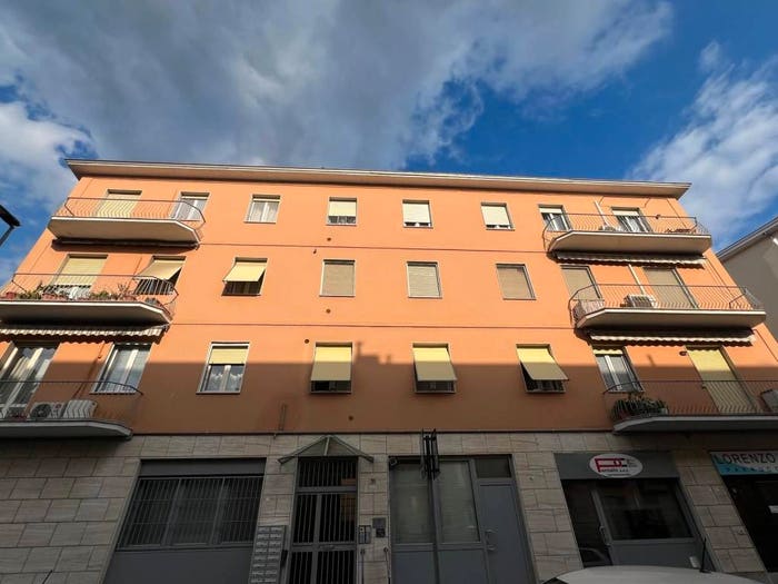 Appartamento trilocale in vendita in Via Mario Jacchia, Montanara Cinghio, Parma