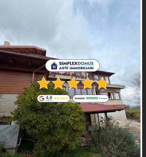 Casa con 6 locali in vendita in Strada delle Vigne, Collecorvino