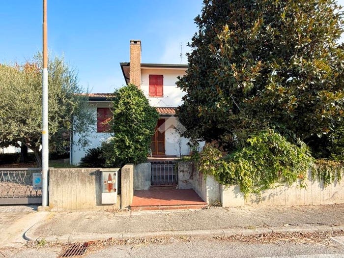 Casa con 5 locali in vendita in Via manin, Centro, Molinella