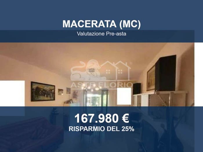 Appartamento con 6 locali in vendita in Via Pagnanelli, Centro, Macerata