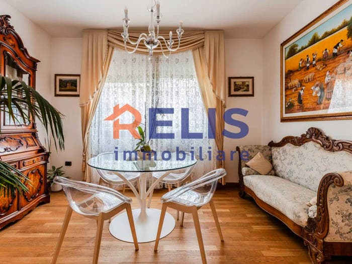 Casa con 6 locali in vendita in Via Valenzia, Margine Rosso Sant'Anastasia, Quartu Sant'Elena