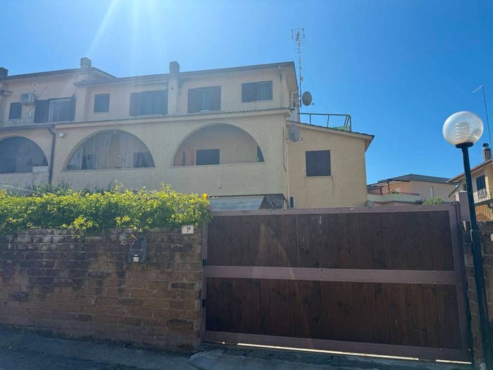 Casa quadrilocale in vendita in Via Achille Marini, Centro, Cerveteri