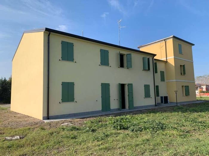 Casa quadrilocale in vendita in Via Cavour, Centro, Cavezzo