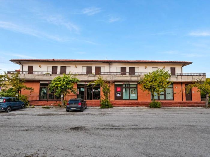 Casa con 6 locali in vendita in Via Commerciale, Osteria Del Gatto, Fossato di Vico