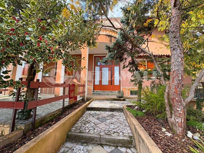 Casa con 6 locali in vendita in Via Monte Spia, Centro, Montereale Valcellina