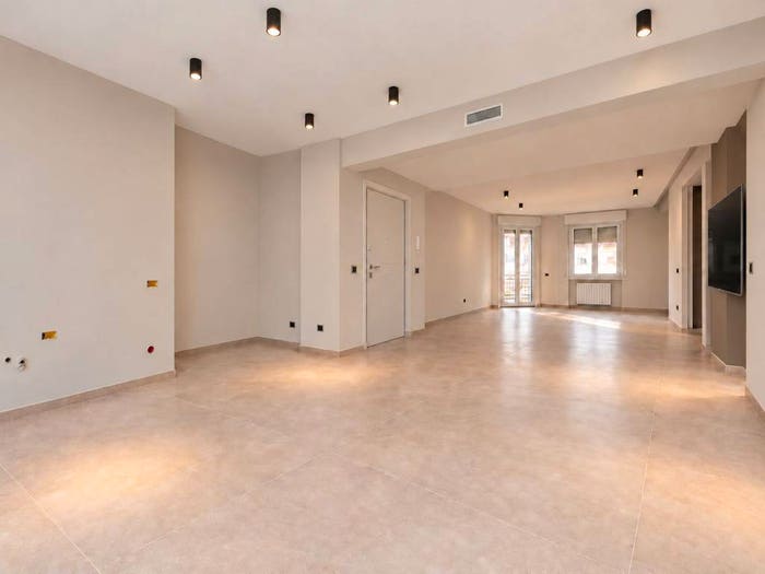 Appartamento con 5 locali in vendita in Via Lorenzo Jacopo Salimbeni, Via dei Colli Viale Verdi, Jesi