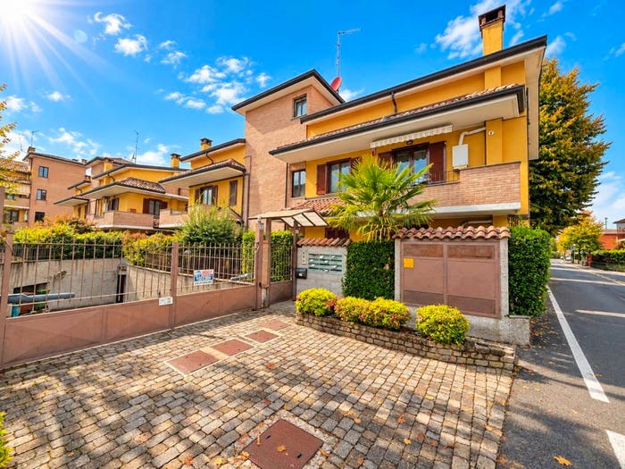 Appartamento bilocale in vendita in Via Monte Santo, Origgio