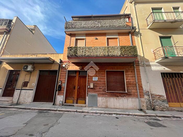 Casa trilocale in vendita in Via Gian Battista Vico, San Severo