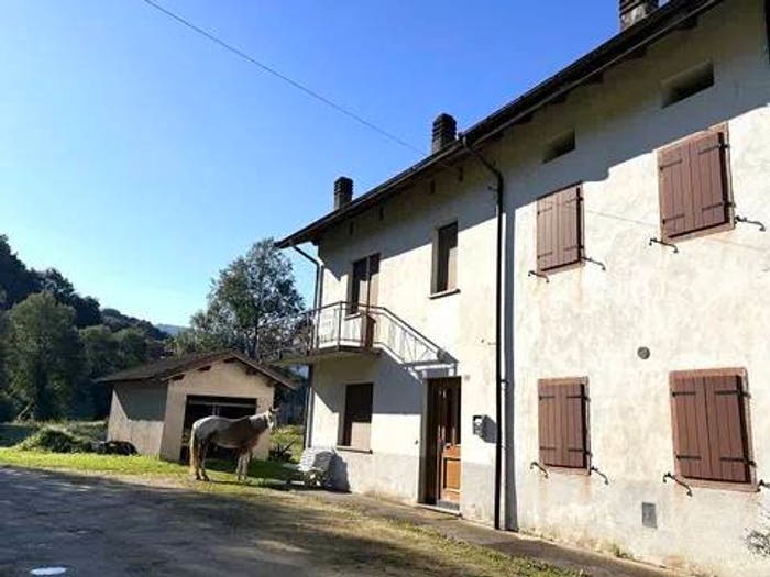 Casa con 5 locali in vendita in Via Iginio Lasta, Paludi, Alpago