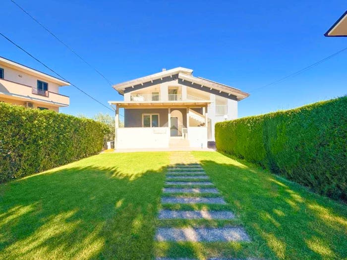 Casa con 6 locali in vendita in Via Sant'ilio, Centro, Casalincontrada