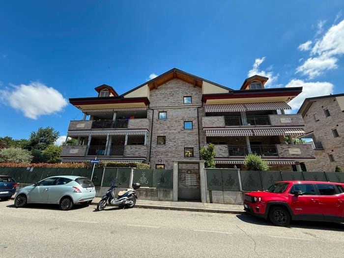 Appartamento trilocale in vendita in Via Cristoforo Colombo, Centro, Caselle Torinese