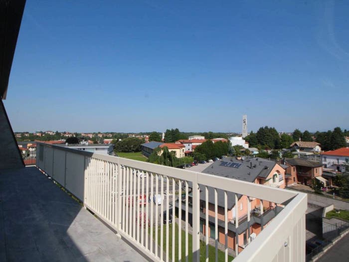 Appartamento trilocale in vendita in Marnate