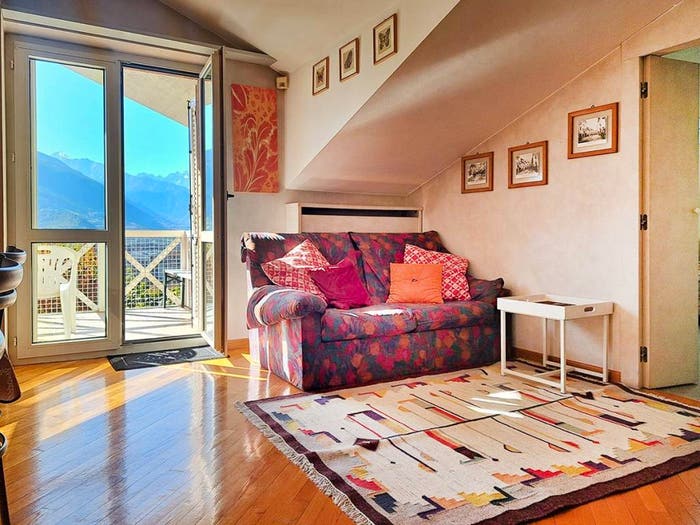 Casa con 6 locali in vendita in Frazione PorossanRoppoz, Centro, Aosta